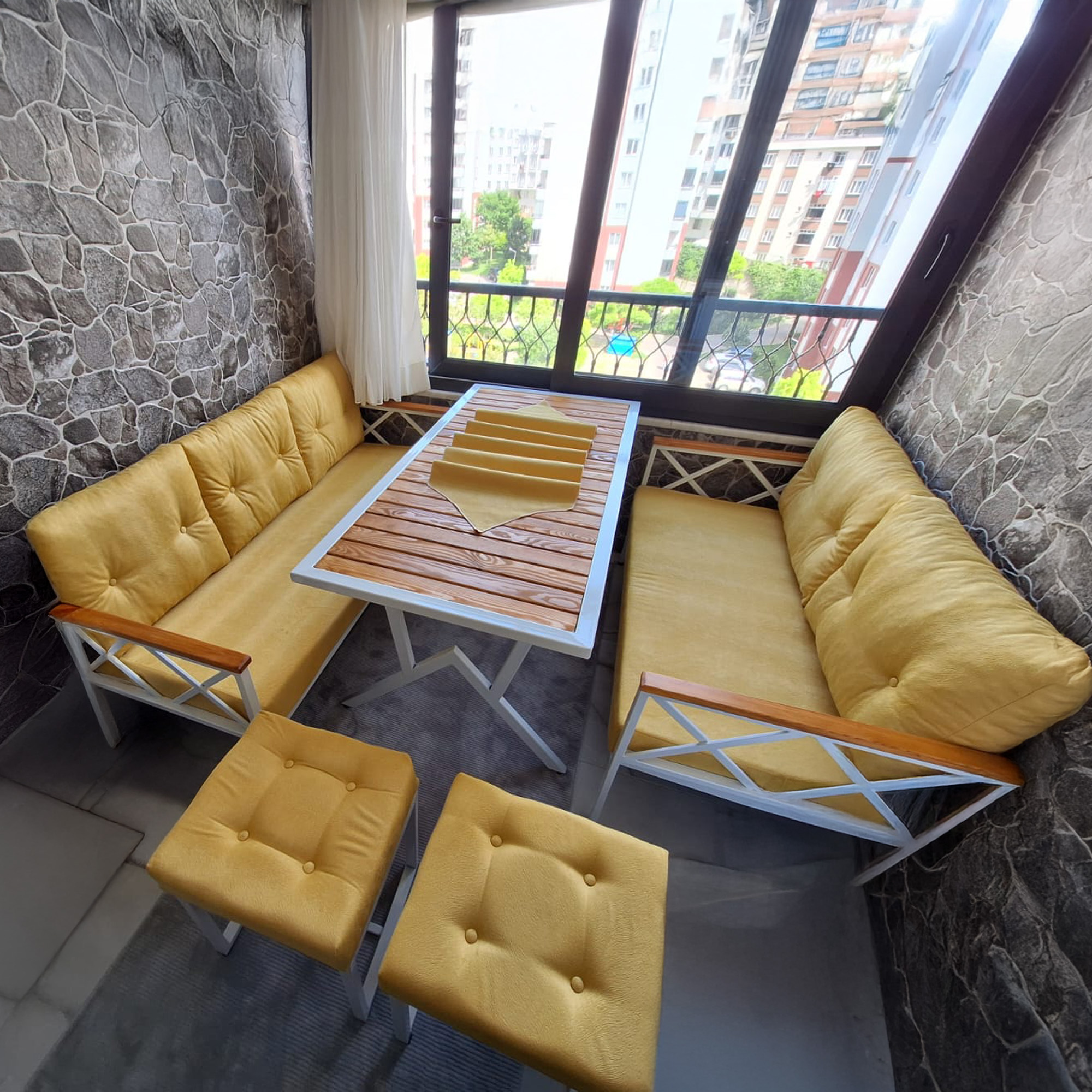 Beyaz Metal Balkon Koltuk Takımı